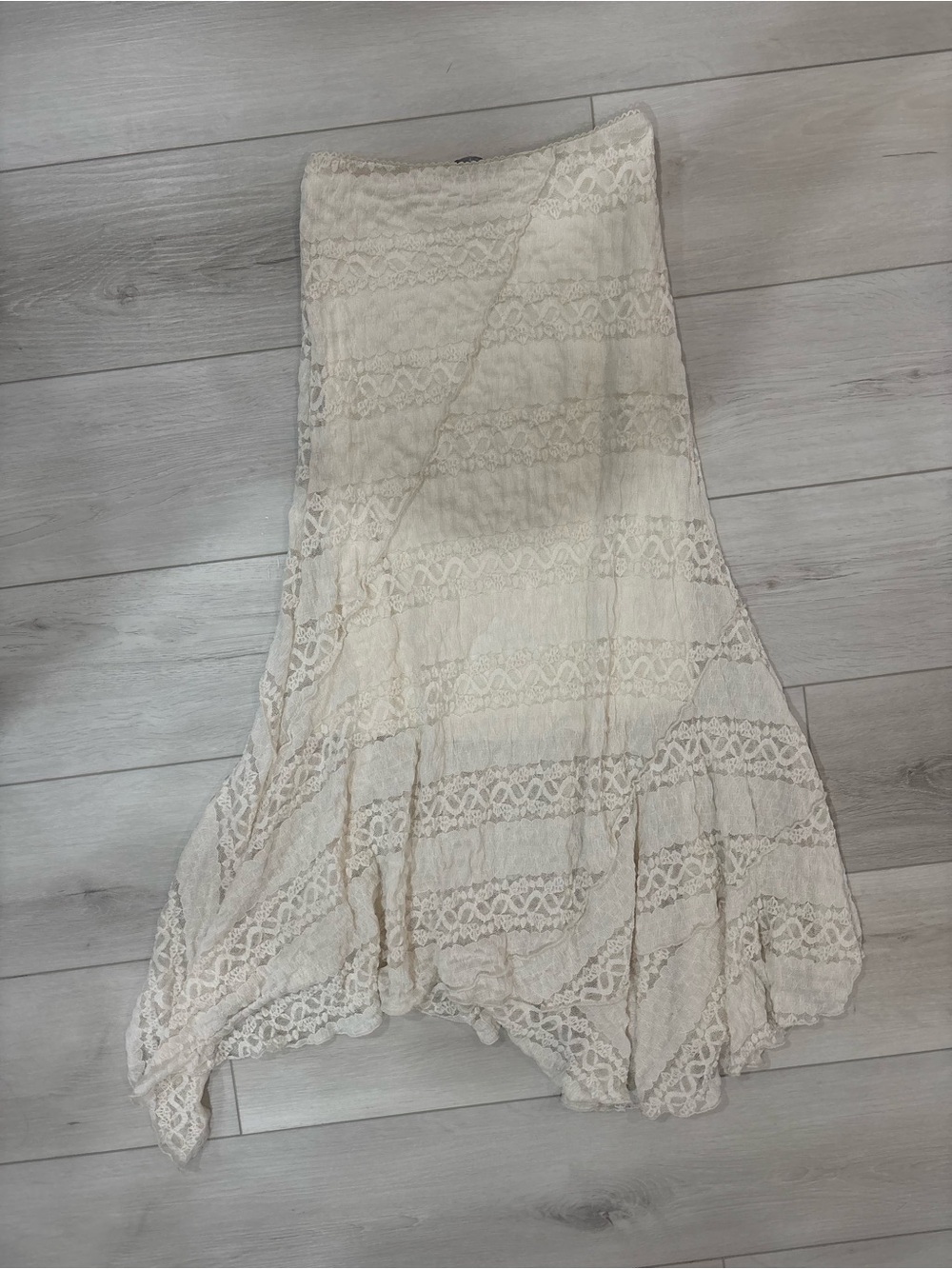 WEST OF MELROSE Lace Cream Asymmetrical Womens Midi Skirt XS - Picture 8 of 8